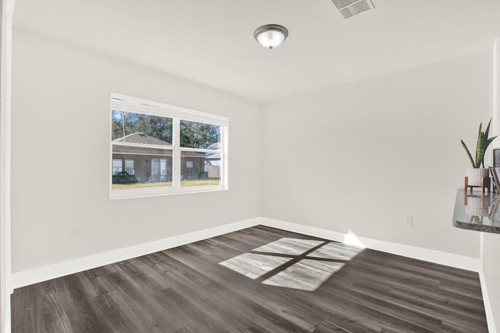 Active With Contract: $370,000 (3 beds, 2 baths, 1528 Square Feet)