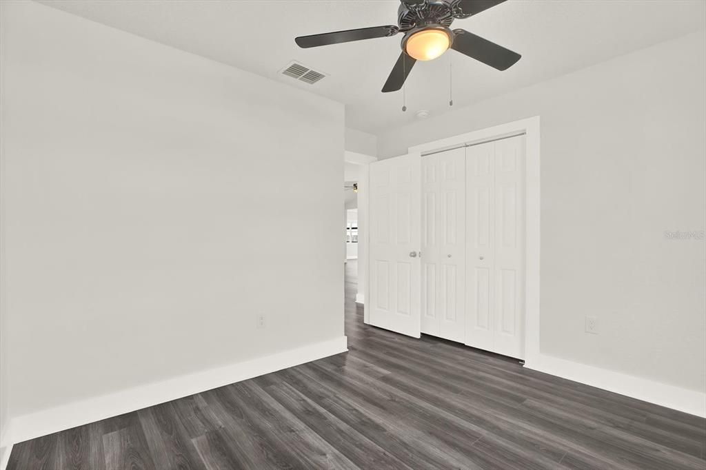 Active With Contract: $370,000 (3 beds, 2 baths, 1528 Square Feet)