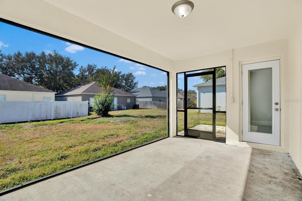 Active With Contract: $370,000 (3 beds, 2 baths, 1528 Square Feet)