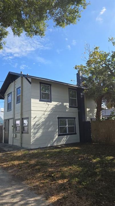 For Sale: $899,900 (5 beds, 0 baths, 1921 Square Feet)