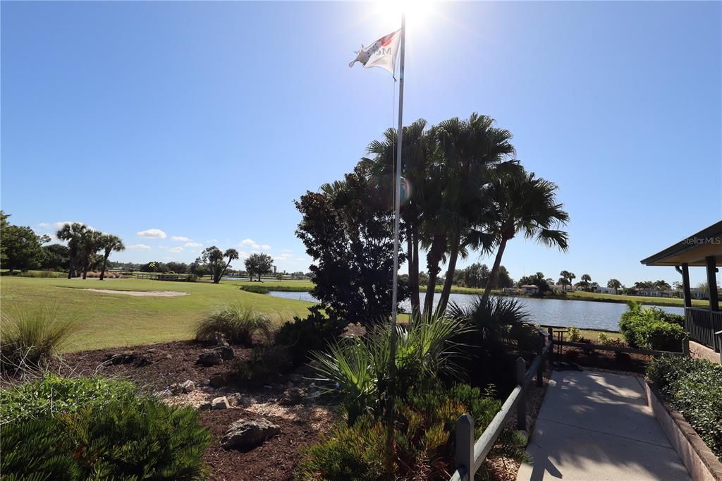 For Sale: $225,000 (2 beds, 2 baths, 1056 Square Feet)