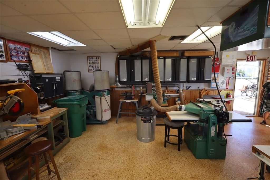 For Sale: $225,000 (2 beds, 2 baths, 1056 Square Feet)