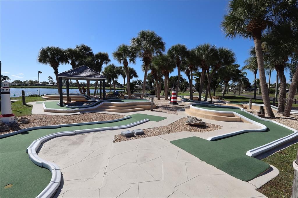 For Sale: $225,000 (2 beds, 2 baths, 1056 Square Feet)