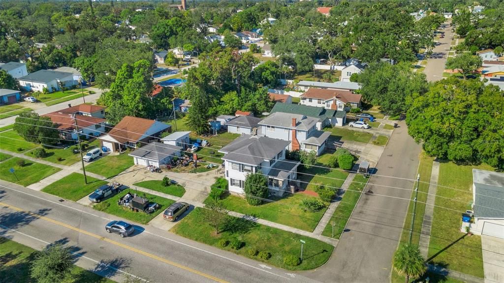 Под контрактом: $335,000 (3 спален, 2 ванн, 1970 Квадратных фут)