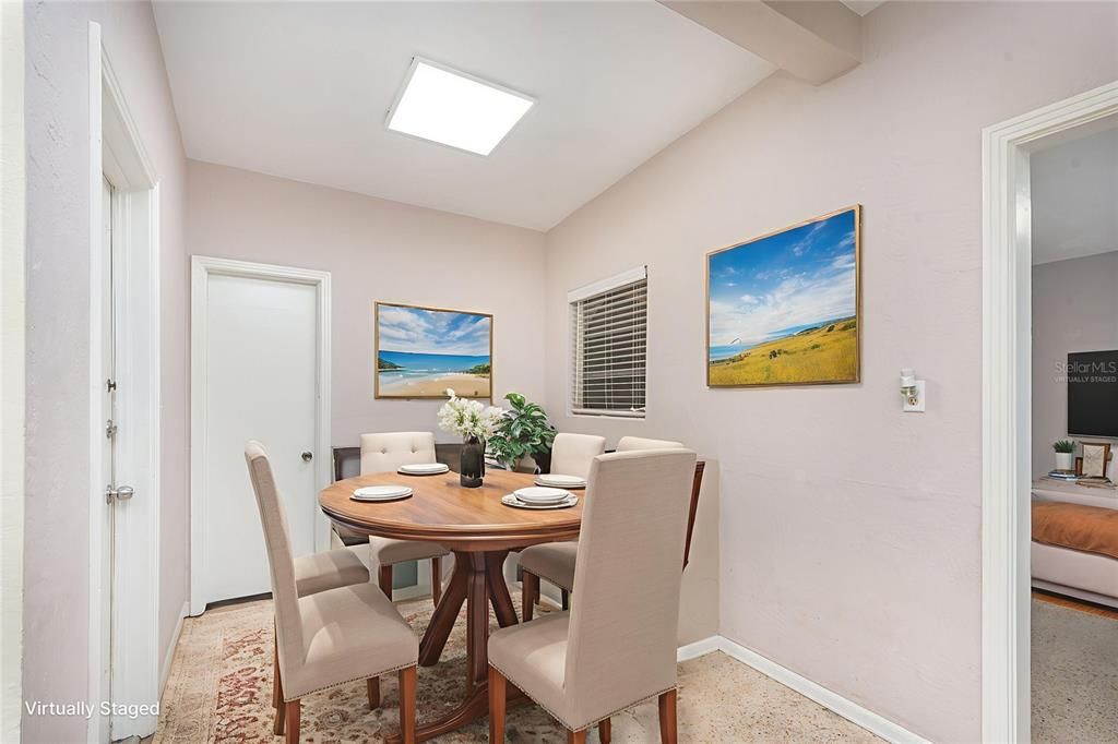 For Sale: $219,900 (3 beds, 2 baths, 1318 Square Feet)