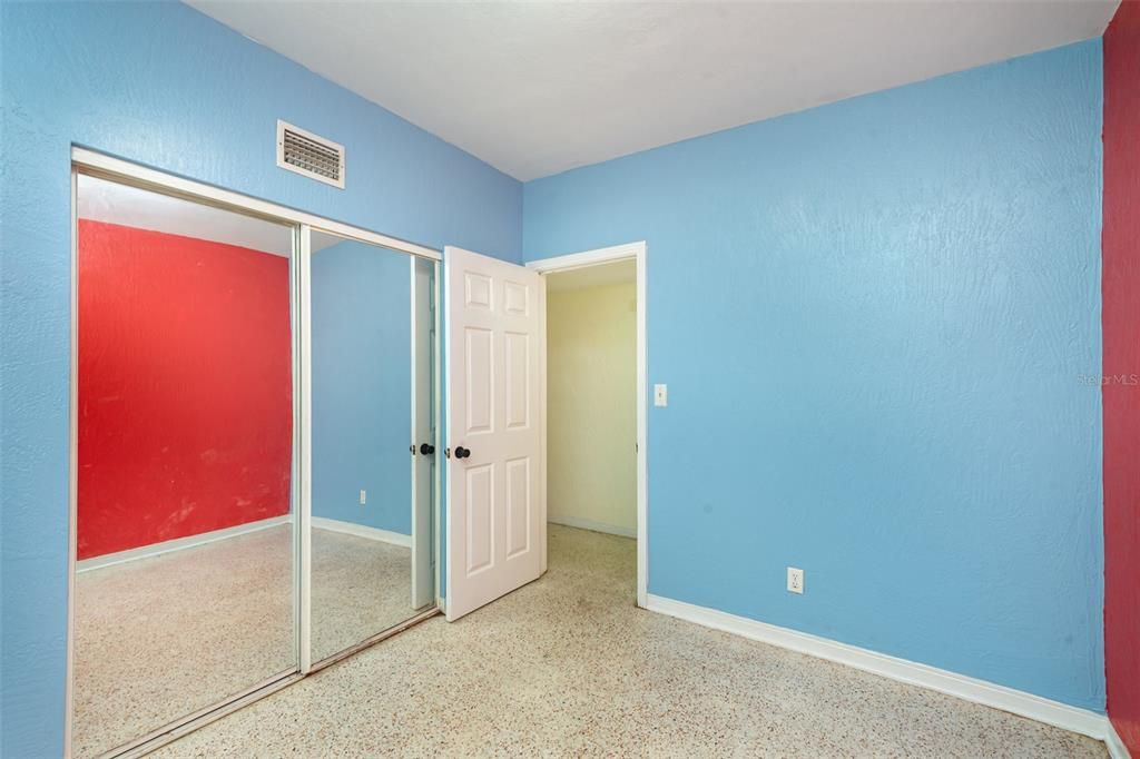 For Sale: $219,900 (3 beds, 2 baths, 1318 Square Feet)