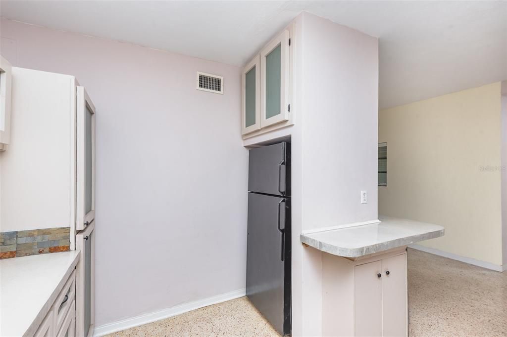 For Sale: $219,900 (3 beds, 2 baths, 1318 Square Feet)