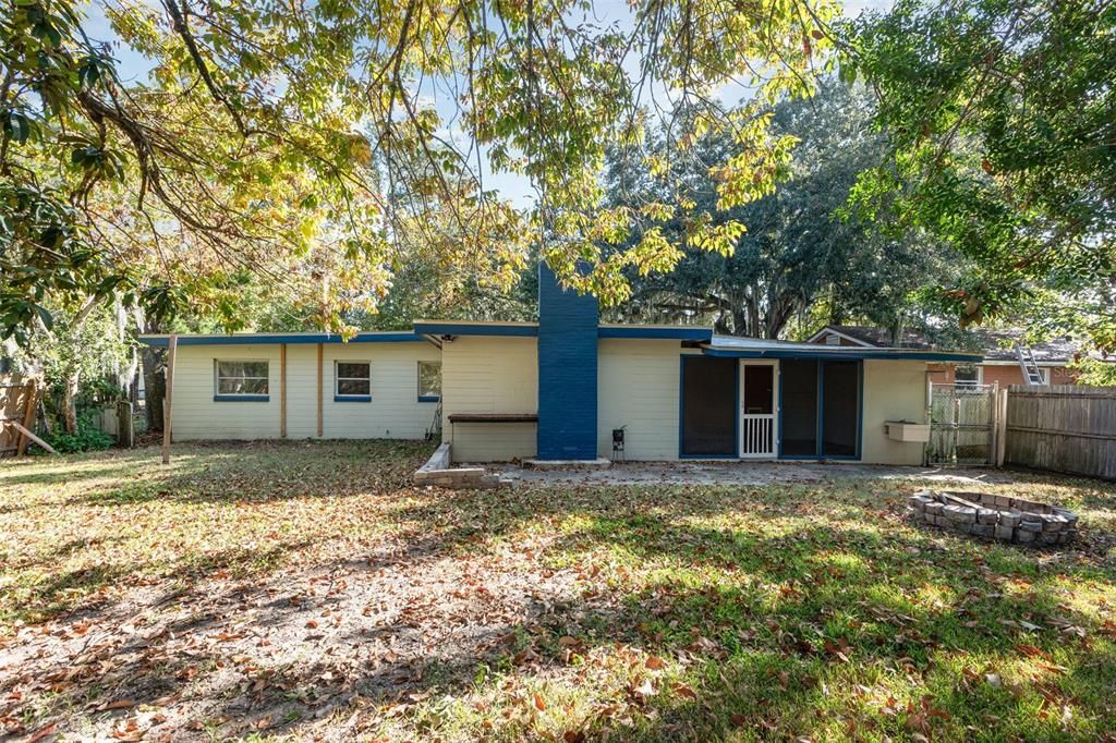 For Sale: $219,900 (3 beds, 2 baths, 1318 Square Feet)