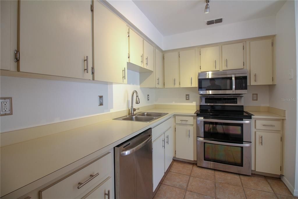 En Renta: $1,650 (2 camas, 2 baños, 1196 Pies cuadrados)