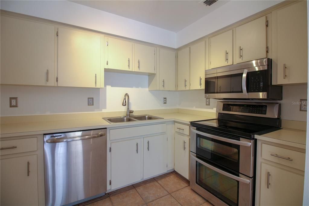 En Renta: $1,650 (2 camas, 2 baños, 1196 Pies cuadrados)