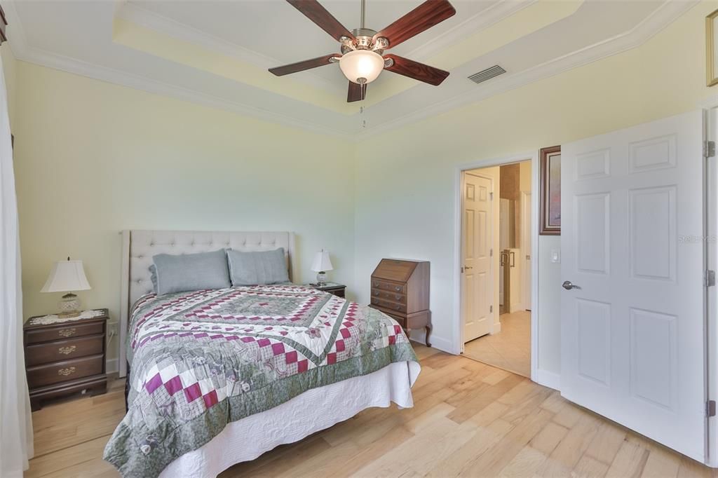 На продажу: $364,900 (2 спален, 2 ванн, 1668 Квадратных фут)