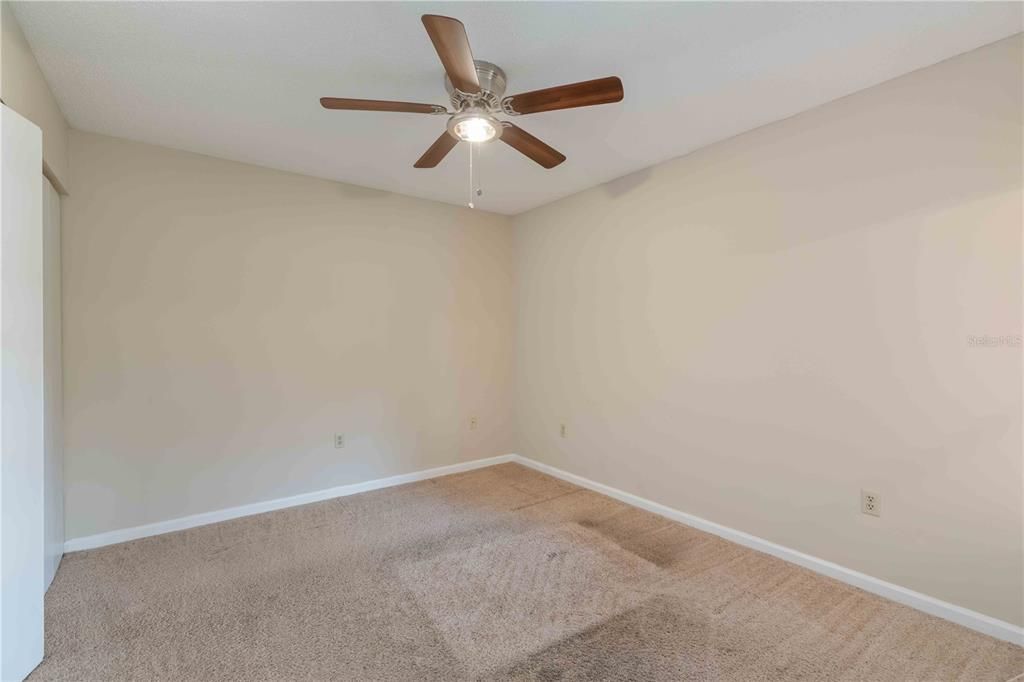 For Sale: $215,000 (2 beds, 2 baths, 1080 Square Feet)