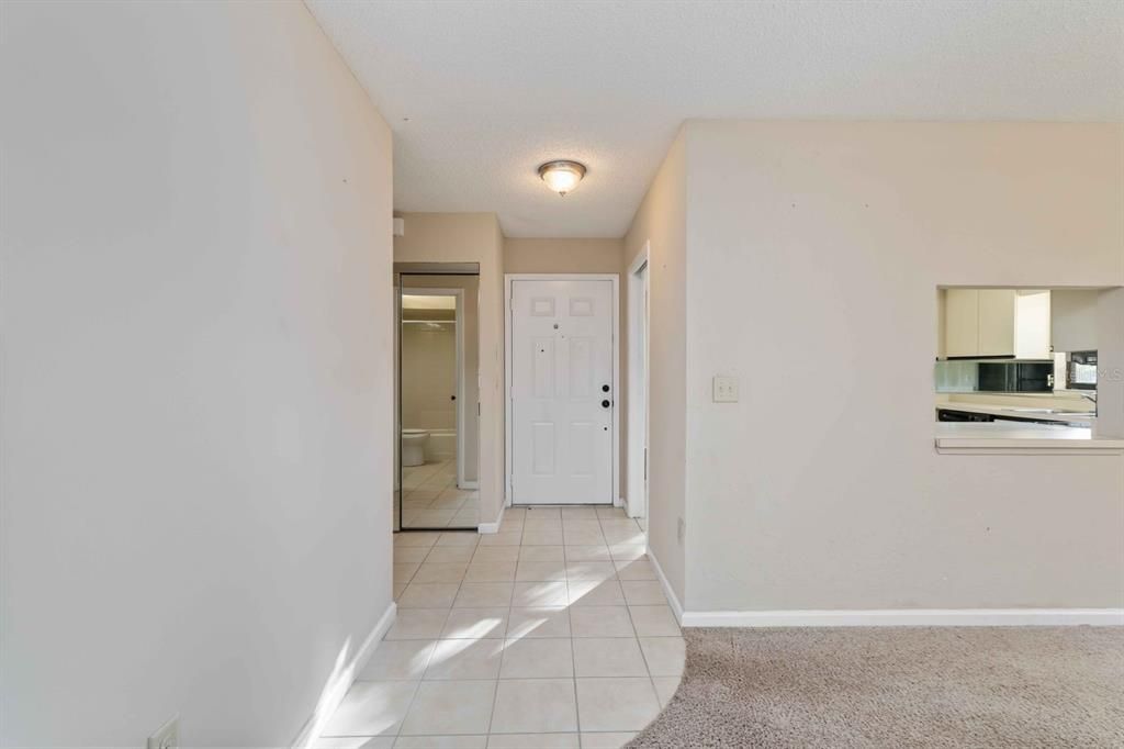 For Sale: $215,000 (2 beds, 2 baths, 1080 Square Feet)