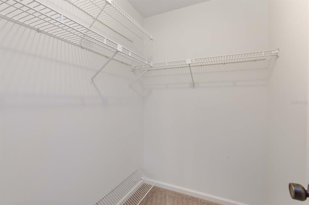 For Sale: $215,000 (2 beds, 2 baths, 1080 Square Feet)