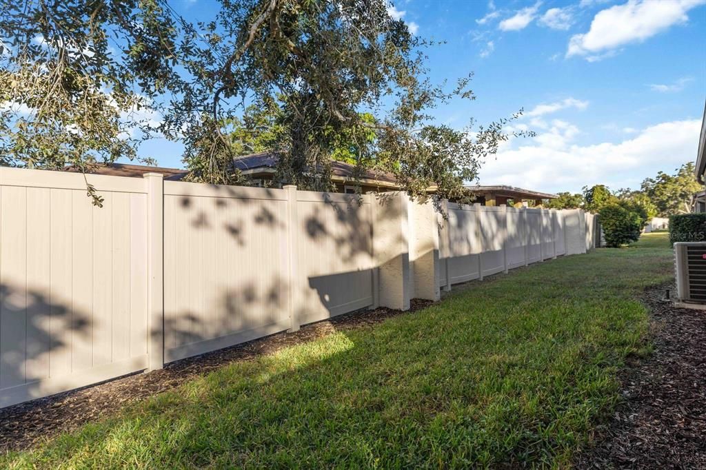 For Sale: $215,000 (2 beds, 2 baths, 1080 Square Feet)