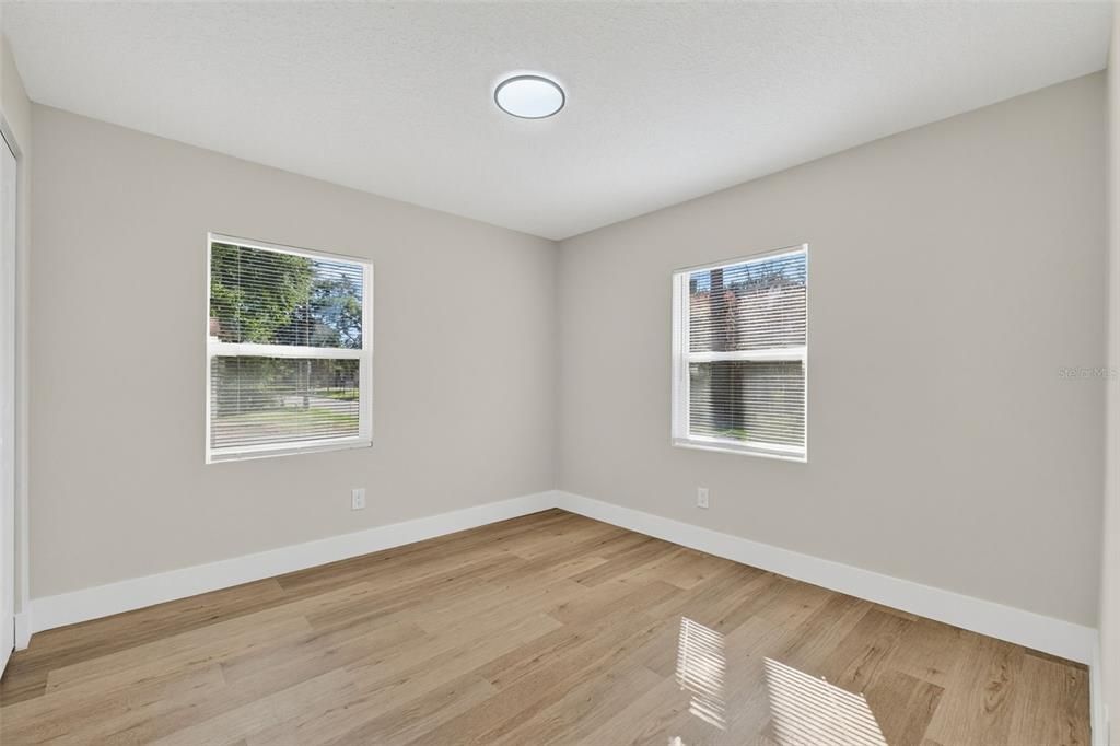 For Sale: $299,980 (3 beds, 1 baths, 864 Square Feet)