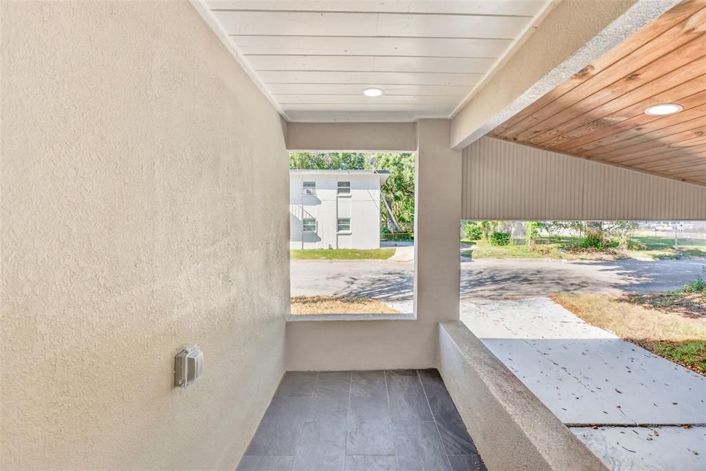 For Sale: $299,980 (3 beds, 1 baths, 864 Square Feet)