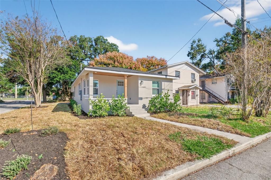 For Sale: $299,980 (3 beds, 1 baths, 864 Square Feet)