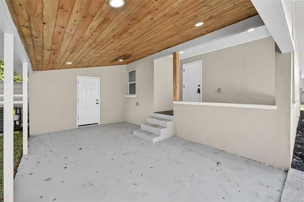 For Sale: $299,980 (3 beds, 1 baths, 864 Square Feet)