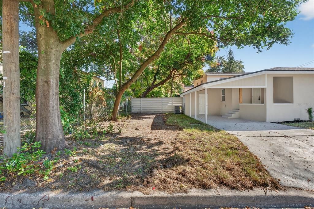 For Sale: $299,980 (3 beds, 1 baths, 864 Square Feet)