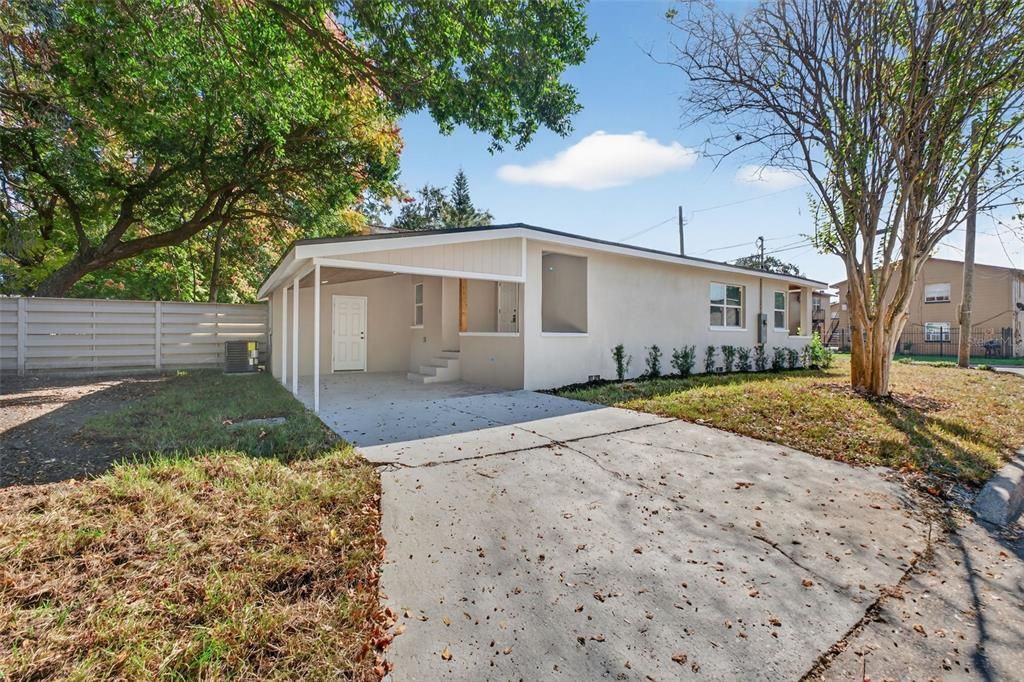 For Sale: $299,980 (3 beds, 1 baths, 864 Square Feet)