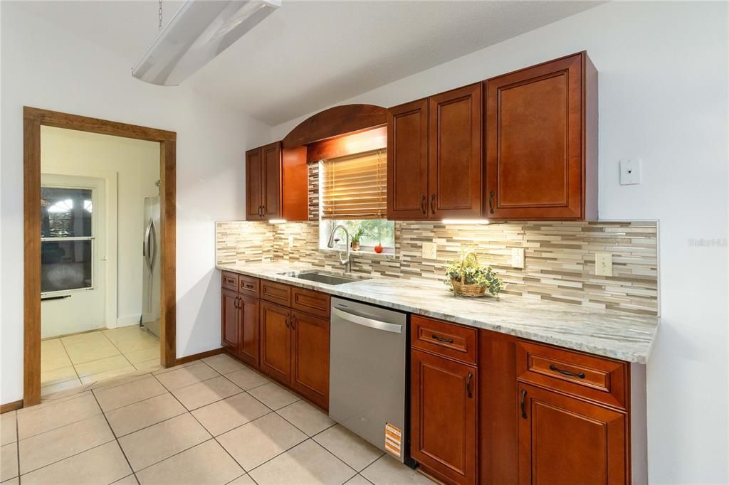 For Sale: $340,000 (3 beds, 2 baths, 1342 Square Feet)