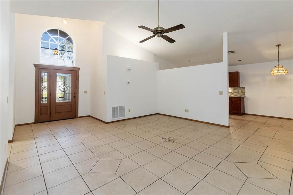 For Sale: $340,000 (3 beds, 2 baths, 1342 Square Feet)