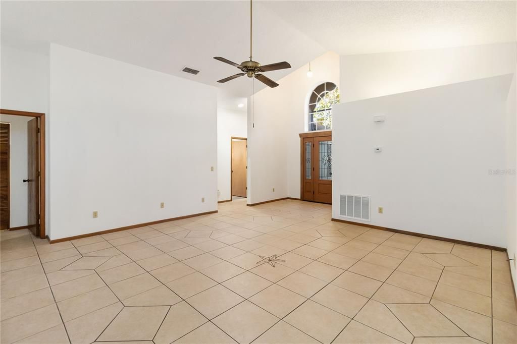 For Sale: $340,000 (3 beds, 2 baths, 1342 Square Feet)