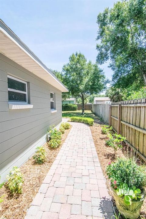 For Sale: $875,000 (3 beds, 2 baths, 1705 Square Feet)