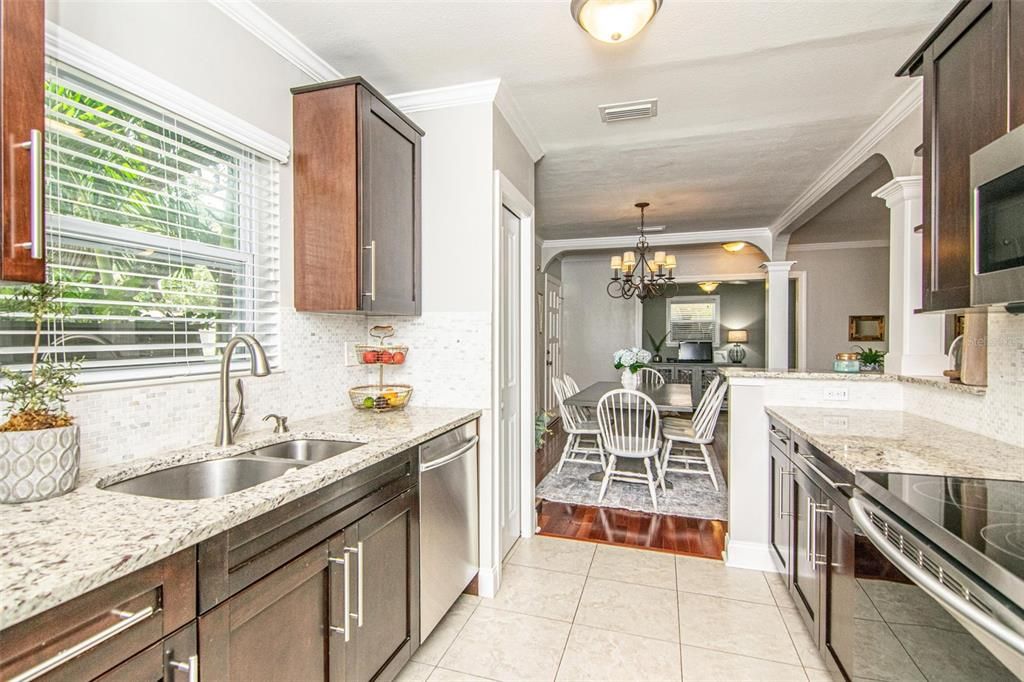 For Sale: $875,000 (3 beds, 2 baths, 1705 Square Feet)