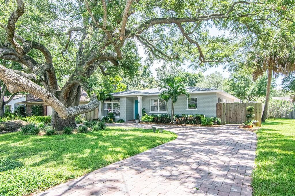For Sale: $875,000 (3 beds, 2 baths, 1705 Square Feet)
