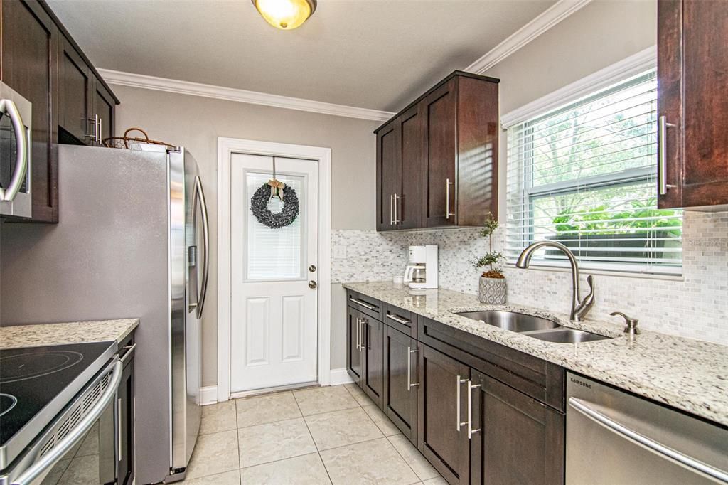 For Sale: $875,000 (3 beds, 2 baths, 1705 Square Feet)