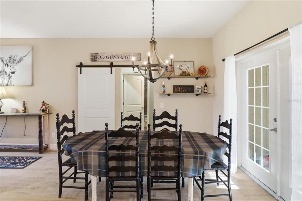 En Venta: $289,750 (3 camas, 2 baños, 1628 Pies cuadrados)