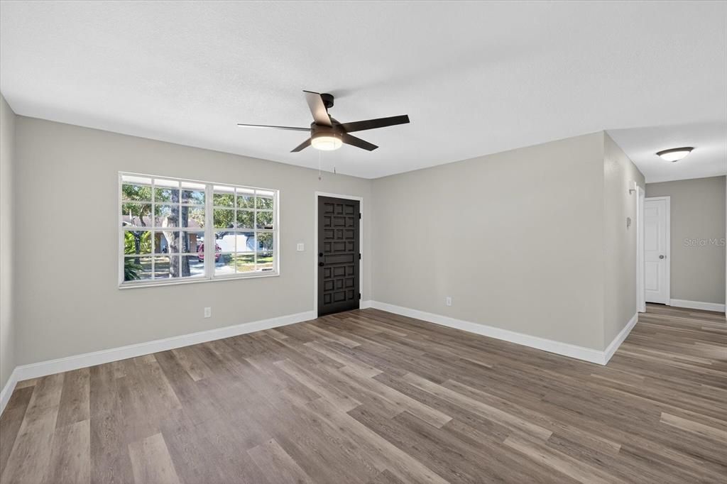 En Venta: $350,000 (3 camas, 2 baños, 1141 Pies cuadrados)