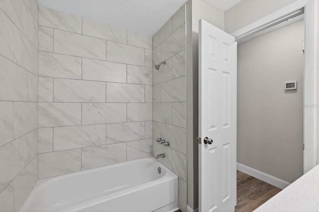 En Venta: $350,000 (3 camas, 2 baños, 1141 Pies cuadrados)