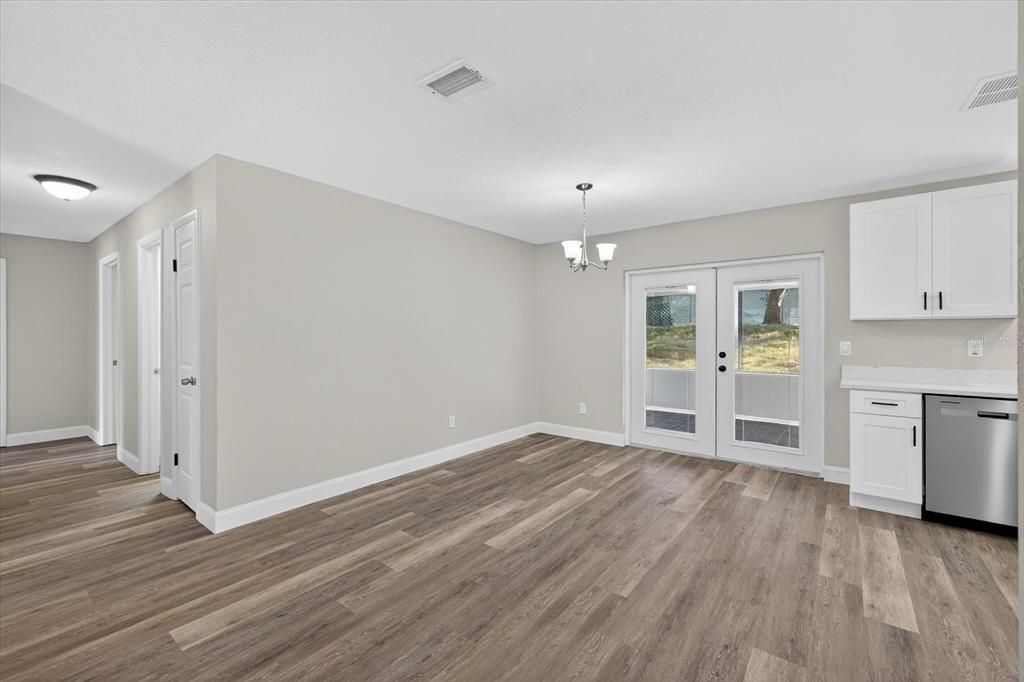 En Venta: $350,000 (3 camas, 2 baños, 1141 Pies cuadrados)