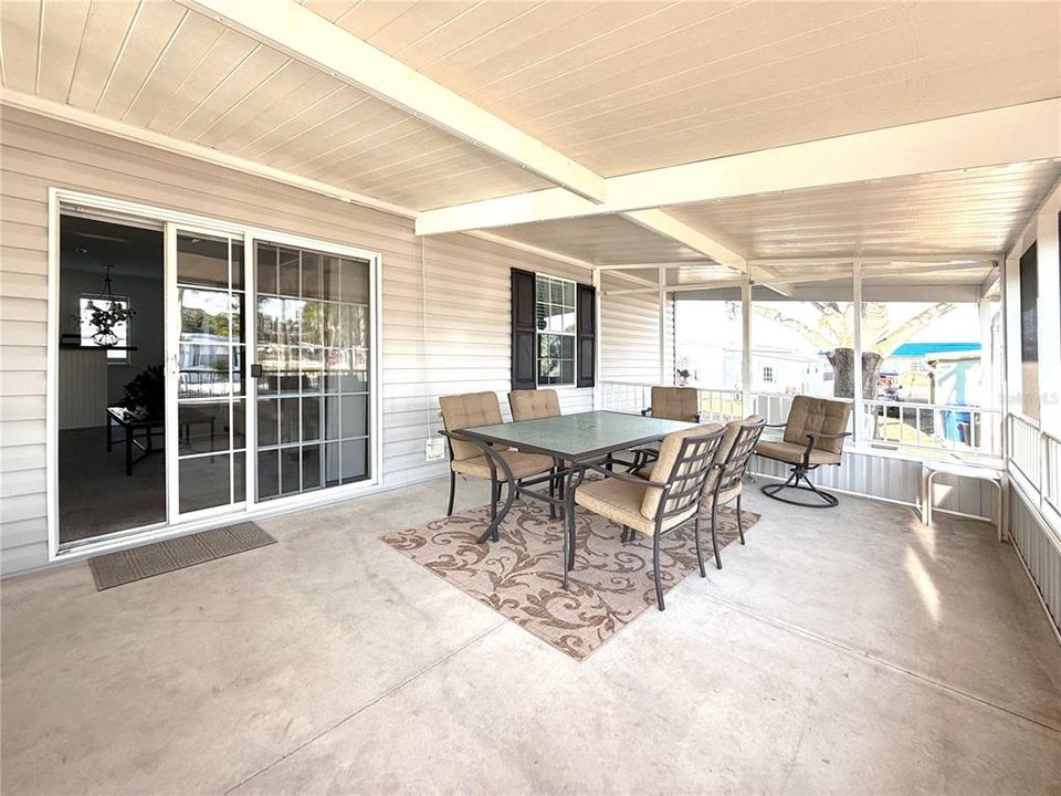 For Sale: $237,000 (2 beds, 2 baths, 1400 Square Feet)