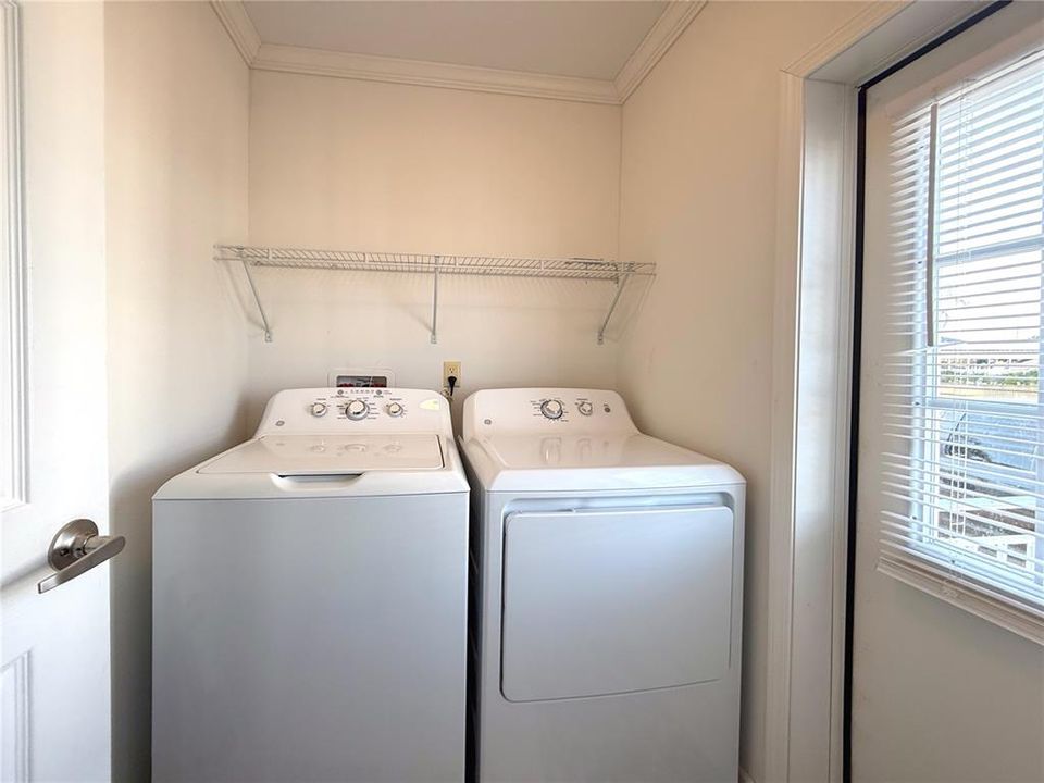 For Sale: $237,000 (2 beds, 2 baths, 1400 Square Feet)