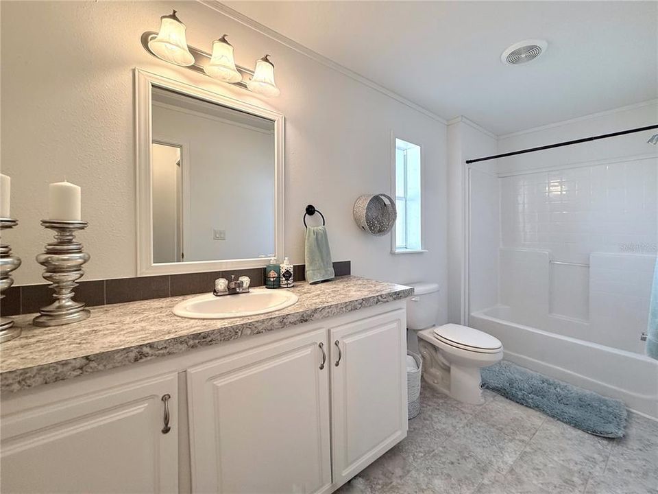 For Sale: $237,000 (2 beds, 2 baths, 1400 Square Feet)