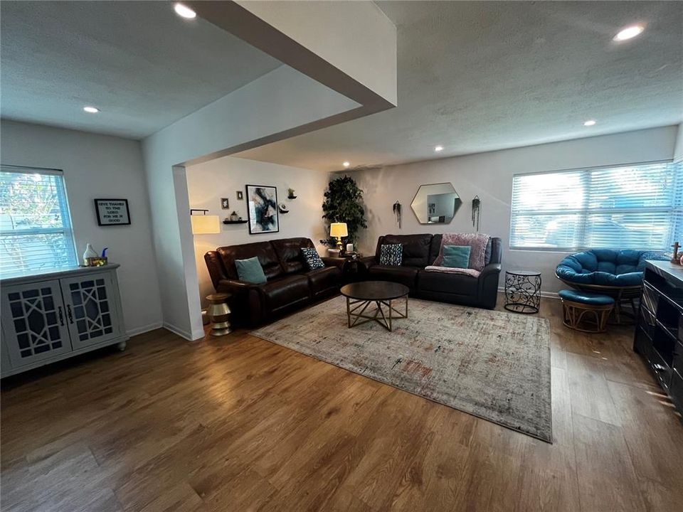 待售: $449,900 (3 贝兹, 3 浴室, 1786 平方英尺)