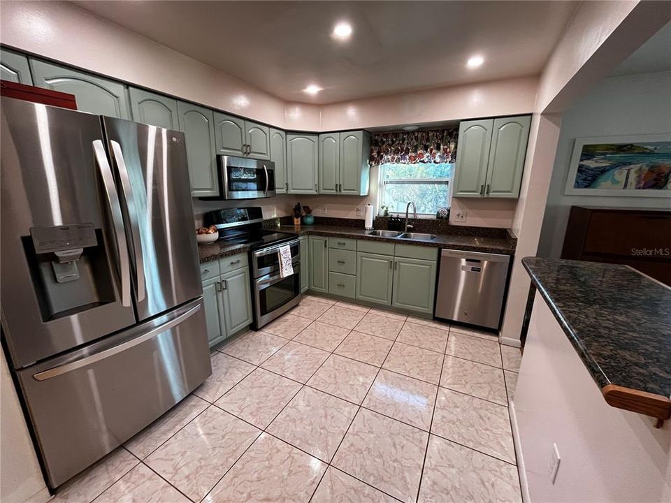 待售: $449,900 (3 贝兹, 3 浴室, 1786 平方英尺)