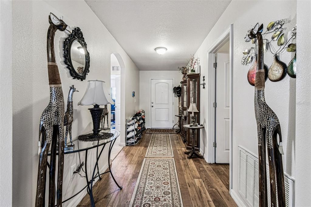 待售: $299,000 (3 贝兹, 2 浴室, 1613 平方英尺)