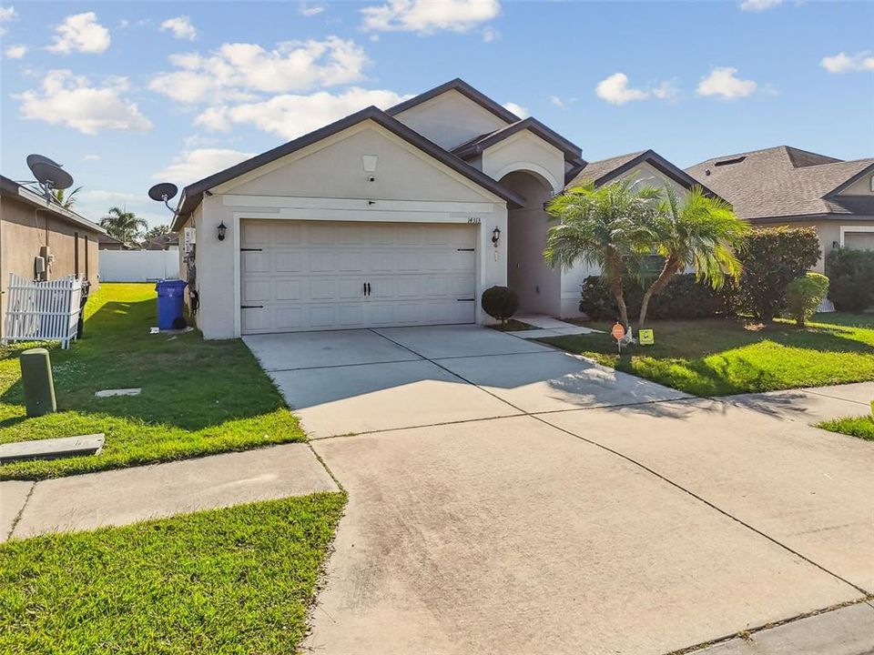 待售: $299,000 (3 贝兹, 2 浴室, 1613 平方英尺)