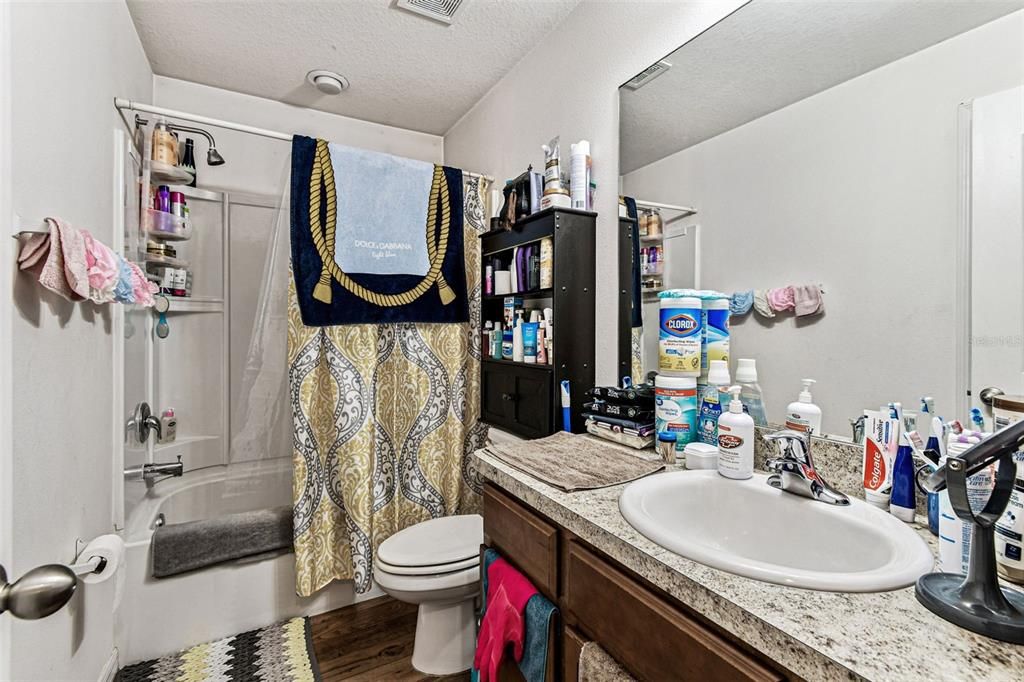 待售: $299,000 (3 贝兹, 2 浴室, 1613 平方英尺)