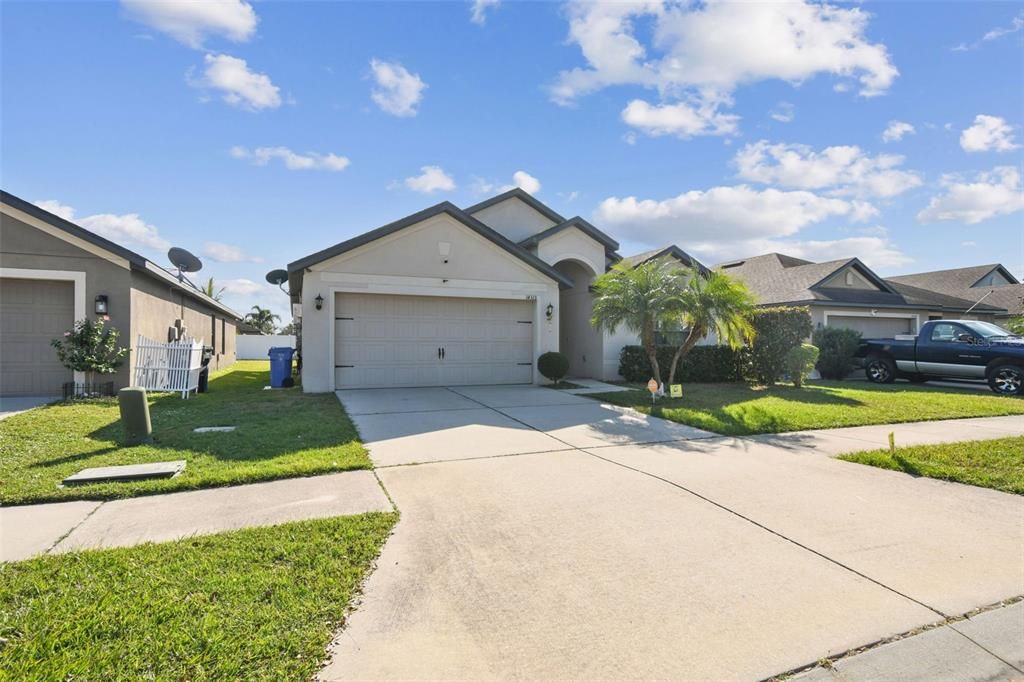 待售: $299,000 (3 贝兹, 2 浴室, 1613 平方英尺)