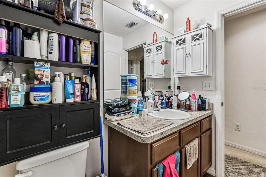 待售: $299,000 (3 贝兹, 2 浴室, 1613 平方英尺)