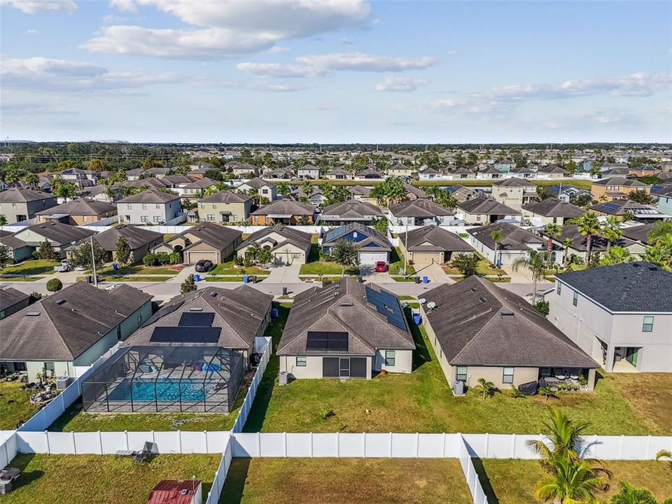 待售: $299,000 (3 贝兹, 2 浴室, 1613 平方英尺)