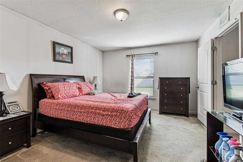 待售: $299,000 (3 贝兹, 2 浴室, 1613 平方英尺)