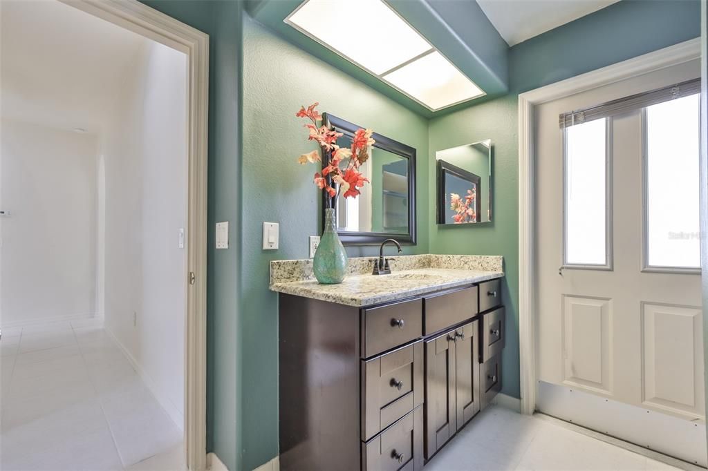 В аренду: $2,800 (4 спален, 2 ванн, 2030 Квадратных фут)