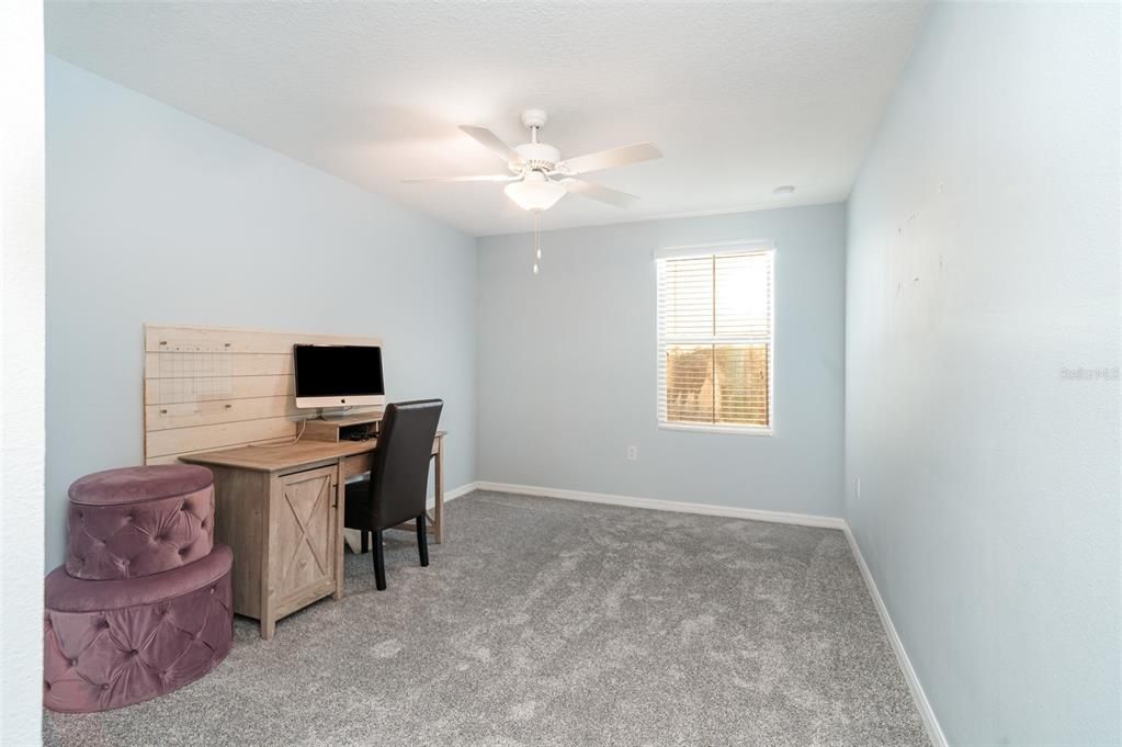 En Venta: $435,000 (4 camas, 2 baños, 2316 Pies cuadrados)